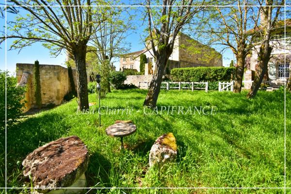 Maison à vendre 5 pièces proche de VIC FEZENSAC (32) 5 pièces de 100 m2 habitables avec 318 m2 de terrain divisé en 3 parcelles non attenantes