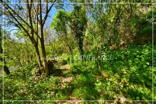 Maison à vendre 5 pièces proche de VIC FEZENSAC (32) 5 pièces de 100 m2 habitables avec 318 m2 de terrain divisé en 3 parcelles non attenantes