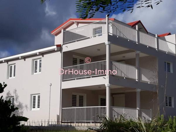 Appartement à louer 4 pièces de 84 m²