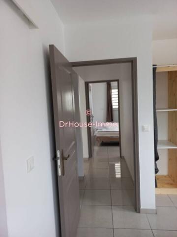 Appartement à louer 4 pièces de 84 m²