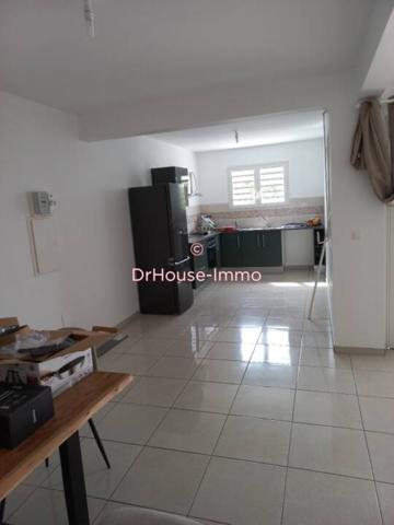 Appartement à louer 4 pièces de 84 m²