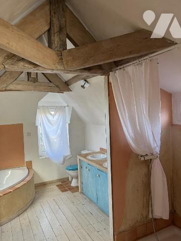 Mezidon, Maison de charme avec jardin et garage