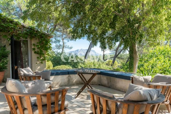 Vente Maison 9 pièces de 219m² - 13100 Aix-en-Provence