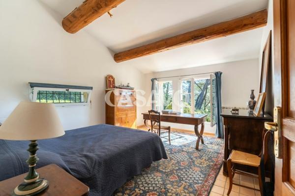 Vente Maison 9 pièces de 219m² - 13100 Aix-en-Provence