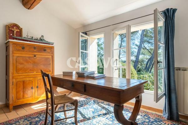 Vente Maison 9 pièces de 219m² - 13100 Aix-en-Provence