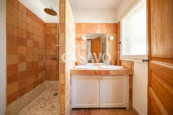 Vente Maison 9 pièces de 219m² - 13100 Aix-en-Provence