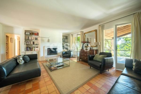 Vente Maison 9 pièces de 219m² - 13100 Aix-en-Provence