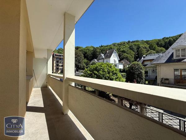 Appartement à louer 3 pièces 67.98m² Chambéry (73000)