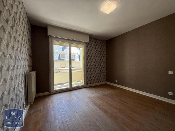 Appartement à louer 3 pièces 67.98m² Chambéry (73000)