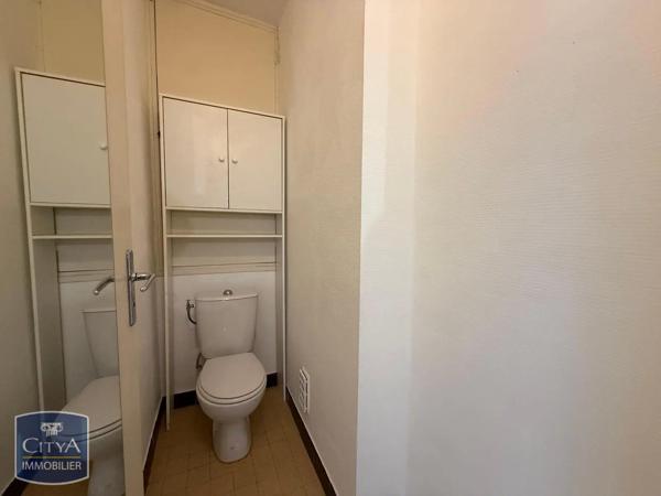 Appartement à louer 3 pièces 67.98m² Chambéry (73000)