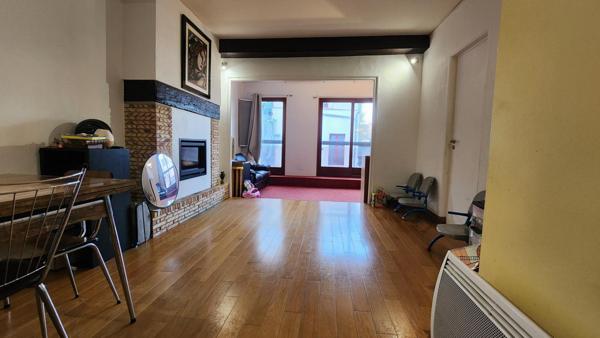 Maison de ville / 3 Appartements