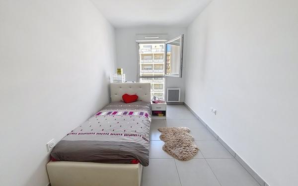 Appartement à vendre    4 pièces • 83 m2 Marseille 13