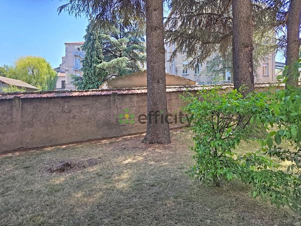 Appartement
         3 pièces
        - 53 m² Exclusivité 105 000 € *