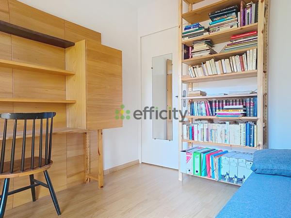 Appartement
         3 pièces
        - 53 m² Exclusivité 105 000 € *