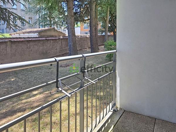 Appartement
         3 pièces
        - 53 m² Exclusivité 105 000 € *