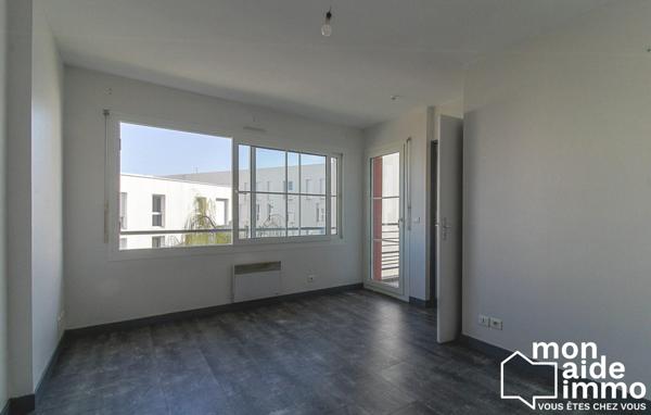 T1 excellent état et son parking