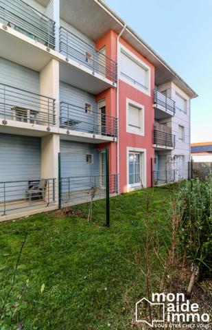 T1 excellent état et son parking