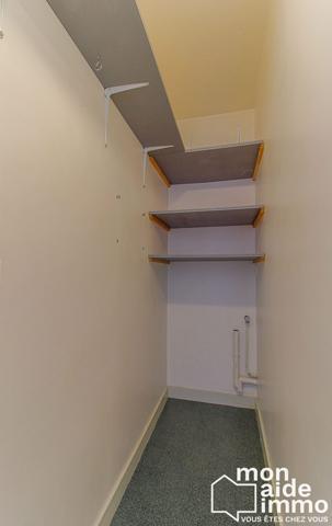 T1 excellent état et son parking