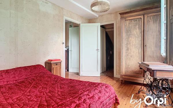 Maison à vendre    5 pièces • 98,30 m2 Saint-Éloy-les-Mines