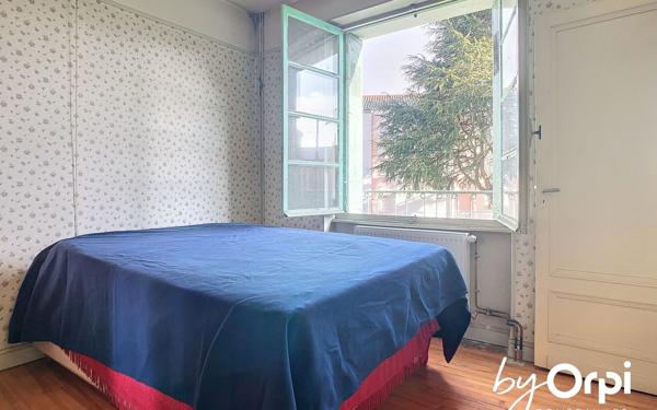 Maison à vendre    5 pièces • 98,30 m2 Saint-Éloy-les-Mines