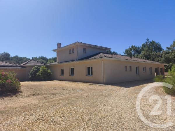 Maison à vendre  10 pièces - 310 m 2   SOULAC SUR MER  - 33