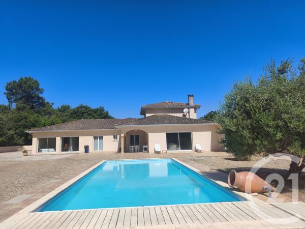 Maison à vendre  10 pièces - 310 m 2   SOULAC SUR MER  - 33