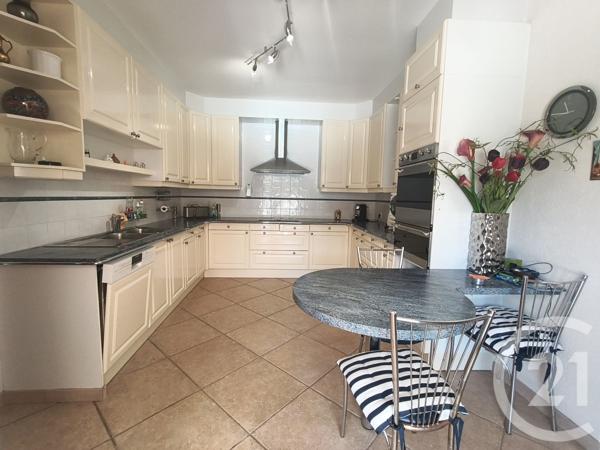 Maison à vendre  10 pièces - 310 m 2   SOULAC SUR MER  - 33