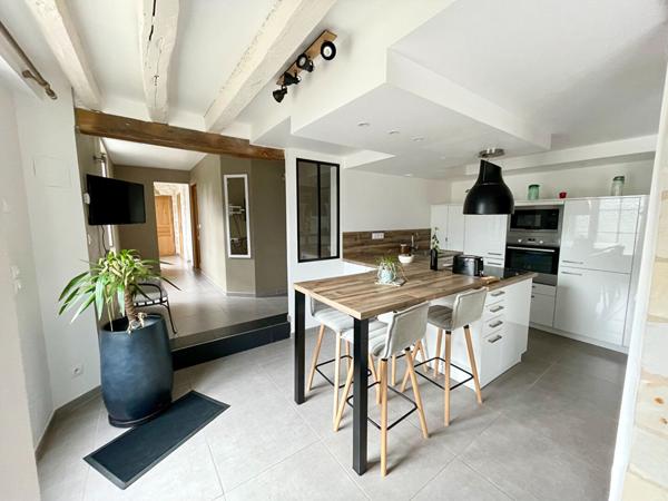 Maison ancienne renovee avec jardin et vie de plain pied a seulement 19 minutes du Sud d Angers