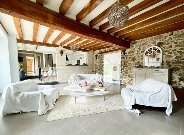 Maison ancienne renovee avec jardin et vie de plain pied a seulement 19 minutes du Sud d Angers