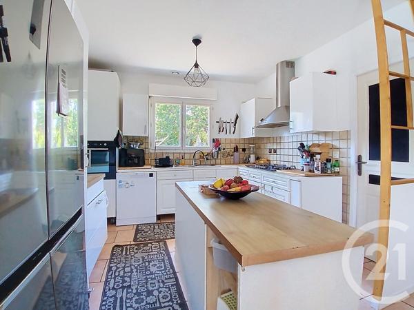 Maison à vendre  5 pièces - 146 m 2   MERIGNAC  - 33