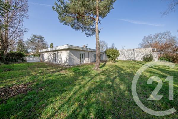 Maison à vendre  5 pièces - 146 m 2   MERIGNAC  - 33