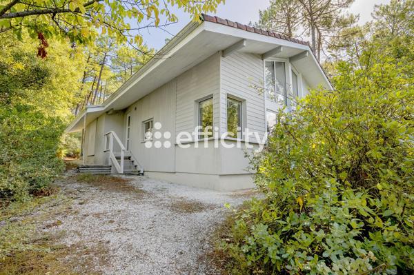 Maison
         5 pièces
        - 140 m² 650 000 € *