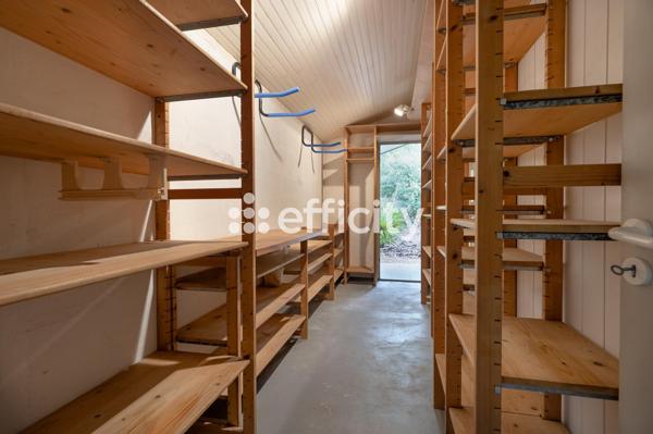 Maison
         5 pièces
        - 140 m² 650 000 € *