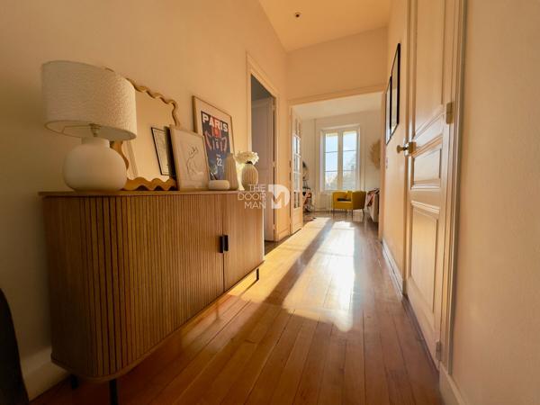 Appartement - À vendre - 117 m² - LAVAL | The Door Man
