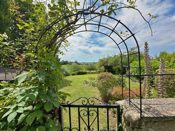 Maison à vendre à Bertric-Burée (24320) - Dordogne