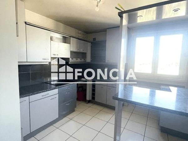 Location Appartement 4 pièces 88.4 m² - 2 BIS RUE NICEPHORE NIEPCE Saint Etienne 42100