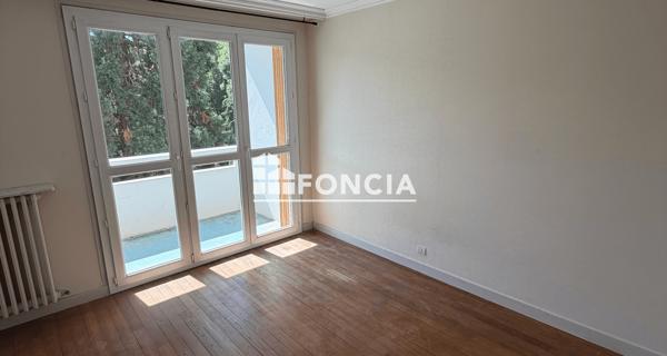 Location Appartement 4 pièces 88.4 m² - Saint-étienne 42100