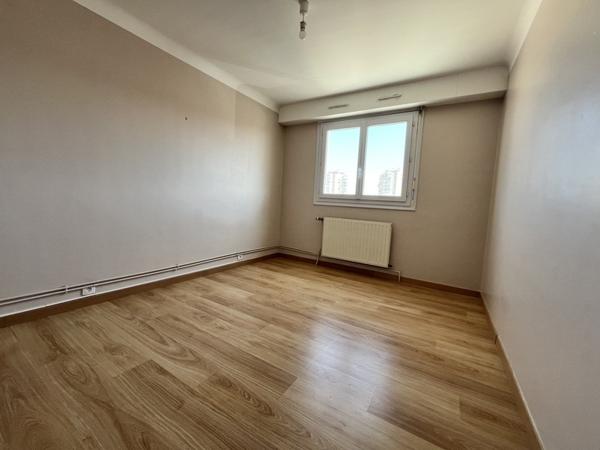 Appartement à vendre 349 000 € Les Sables-d'Olonne 4 p 98 m² DPE D