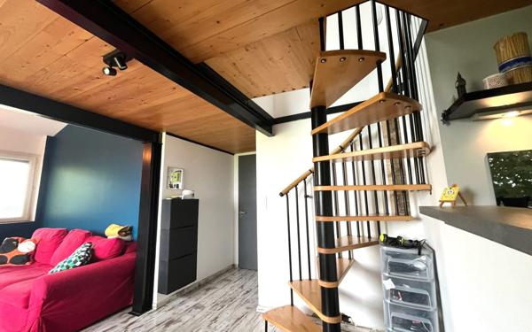 Appartement à vendre    3 pièces • 61 m2 Estrablin