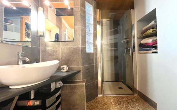 Appartement à vendre    3 pièces • 61 m2 Estrablin