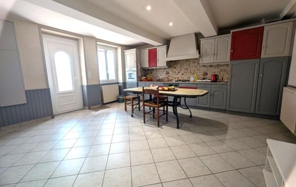 Vente Propriété Corps de ferme rénové rénové(e) Melay   