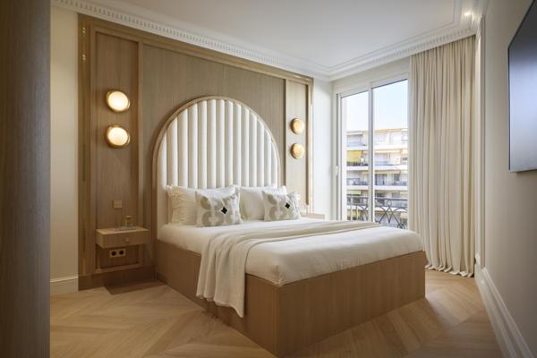 Appartement à vendre  4 pièces - 130 m2 CANNES - 06