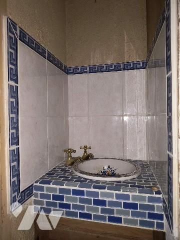 PROCHE LA FERTE-MILON - BEAU PAVILLON A RENOVER