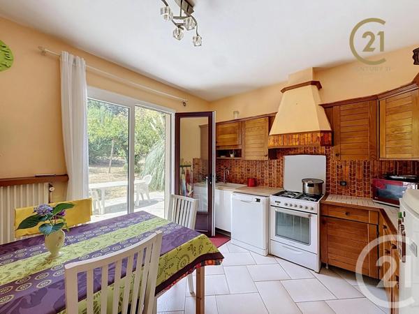 Maison à vendre  8 pièces - 184,57 m 2   BRIGNAIS  - 69