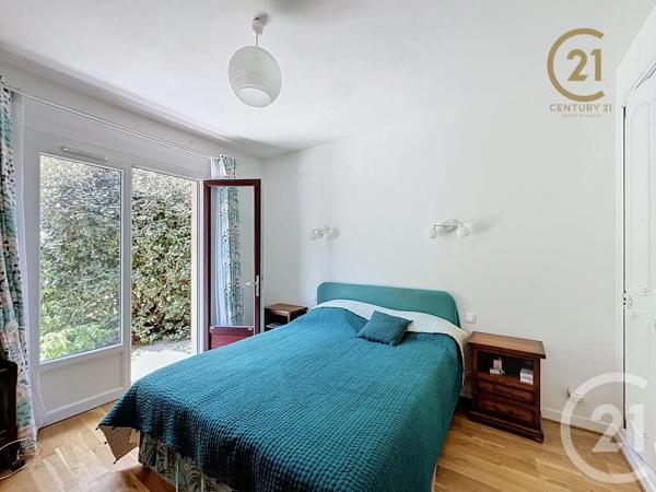 Maison à vendre  8 pièces - 184,57 m 2   BRIGNAIS  - 69