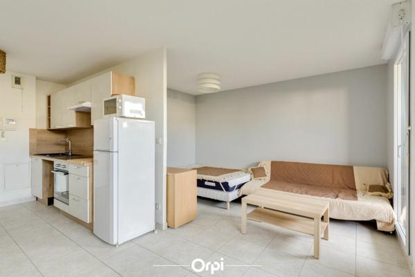 Maison à louer    2 pièces •  Marseille 12