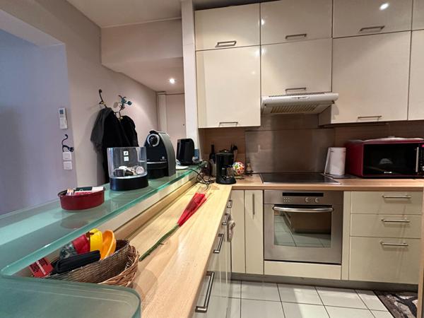 Appartement 4 pièce(s) 2 chambre(s) 107.5 m²