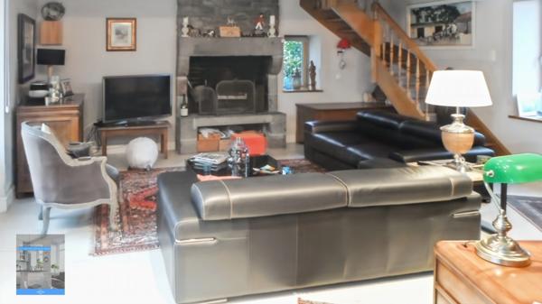 Ancien corps de ferme rénové avec terrain et dépendances