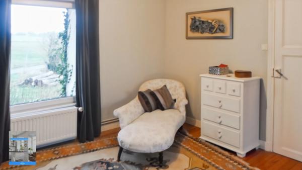 Ancien corps de ferme rénové avec terrain et dépendances