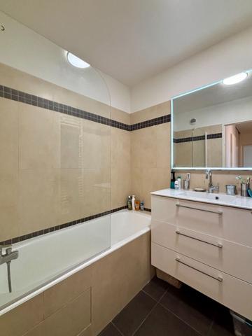 Appartement Levallois Perret 3 pièce(s) 67 m2